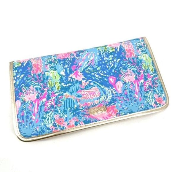 New Lilly Pulitzer Travel Organizer Fished My Wish Blues, Gold & Pink - Picture 1 of 8